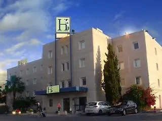 H3 Apartment *